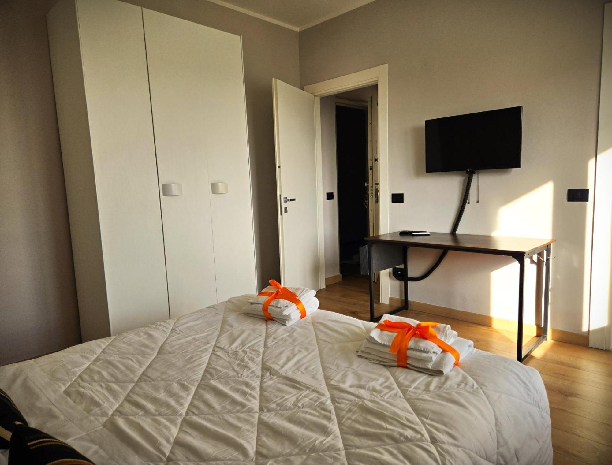 7 Lakes Aparthotel Burolo Exterior photo