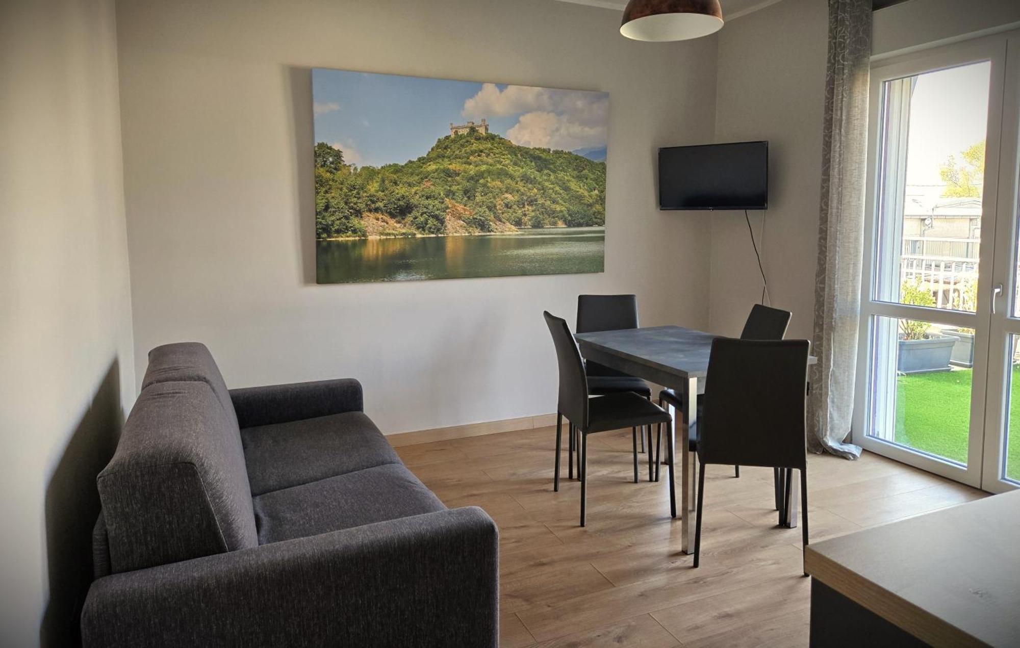 7 Lakes Aparthotel Burolo Exterior photo
